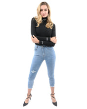 Load image into Gallery viewer, Dabney Skinny Crop Jeans - Yaze Jeans
