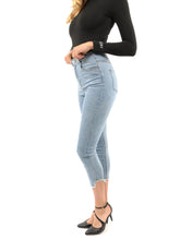 Load image into Gallery viewer, Dabney Skinny Crop Jeans - Yaze Jeans
