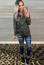 Load image into Gallery viewer, Print Kangroo Pocket Hoodie - Yaze Jeans
