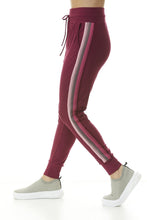 Load image into Gallery viewer, TAMISA CROPPED HOODIE - Yaze Jeans
